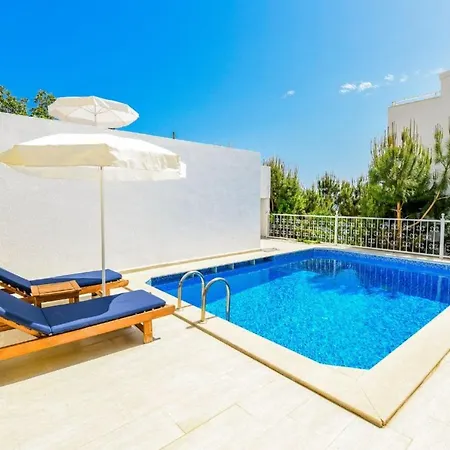 Villa The Ultimate In An Ideal Location, 1048 Kalkan