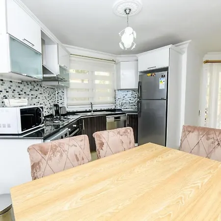 Villa The Ultimate In An Ideal Location, 1048
